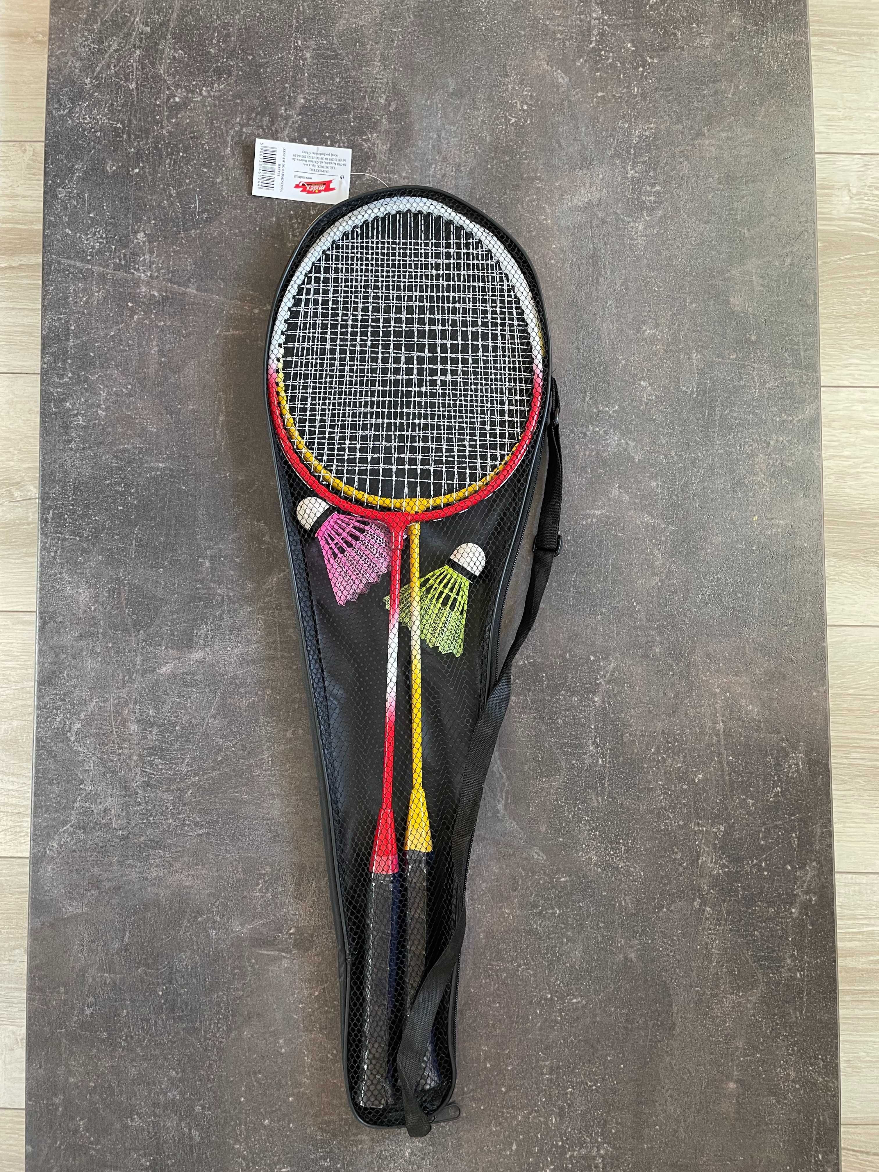 Zestaw do badmintona nowy rakietki pokrowiec lotki