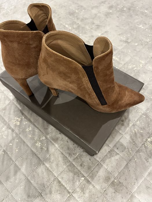 Botim Stradamia camel