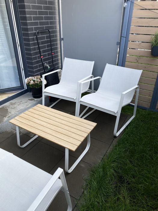 Zestaw mebli balkonowo-ogrodowych + poduszki