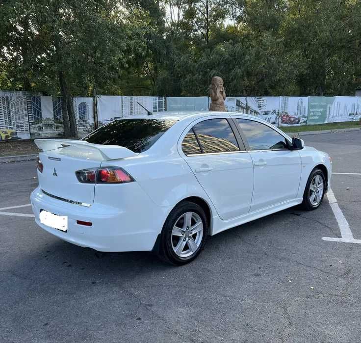 500 гривень доба Mitsubishi Lancer Оренда авто автомат газ