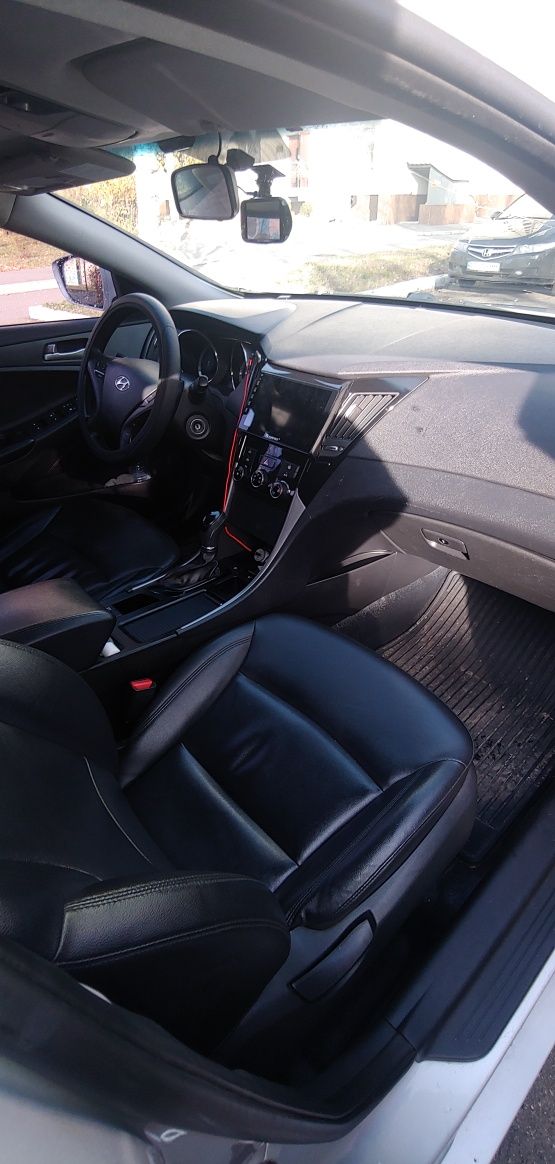 Hyundai Sonata YF 2.0 LPI 2014.