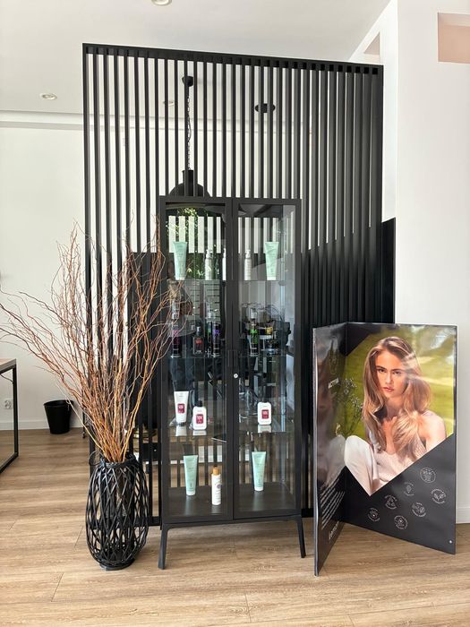 Wynajem  1 stanowiska manicure w salonie fryzjerskim