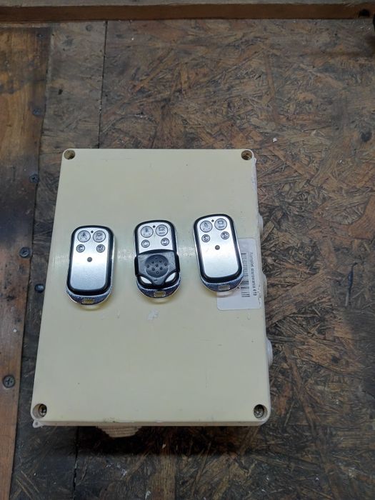 Siłownik do bramy skrzydlowej