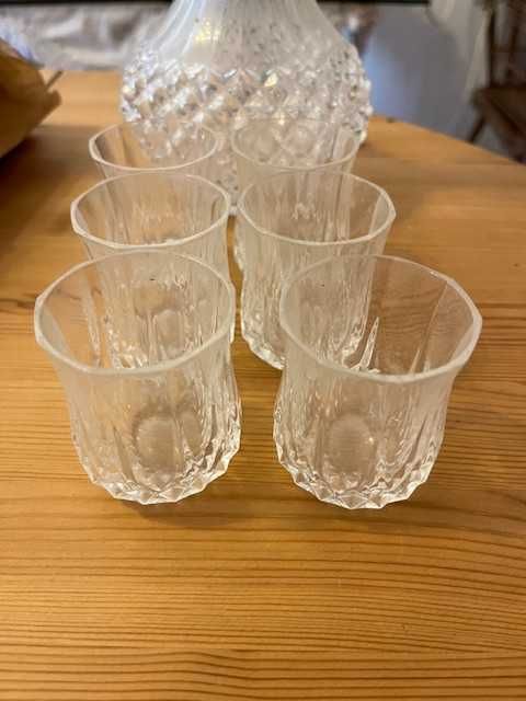 Garrafa licor com 6 copos