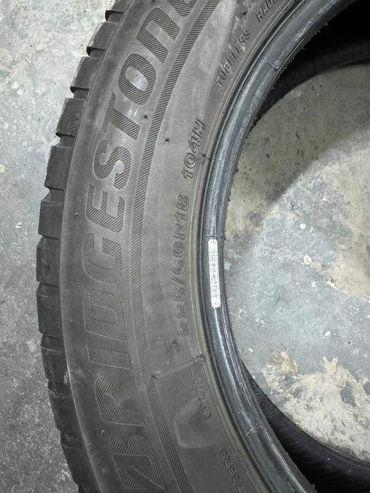 4x Opona Bridgestone Blizzak LM 001 225/60 R18 104H