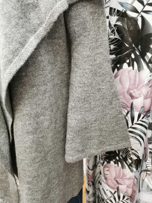 Elegancki swetr r. 40