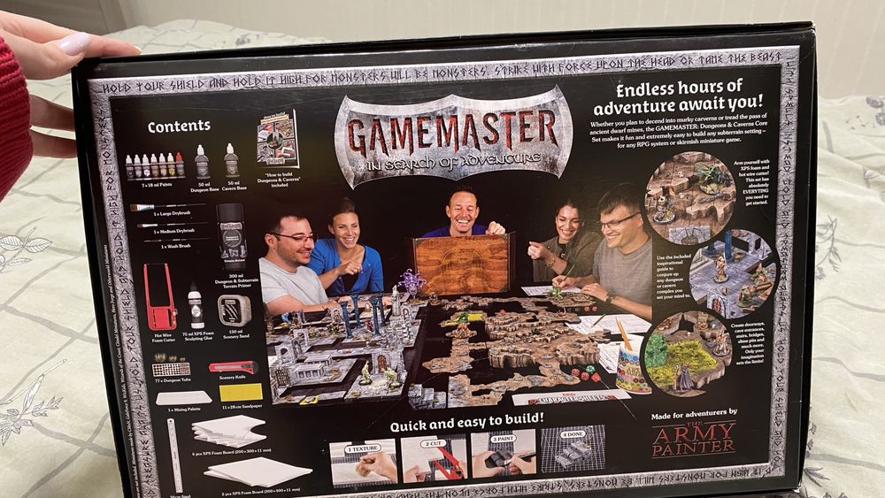 Продам гру GAMEMASTER: dungeons and caverns core set