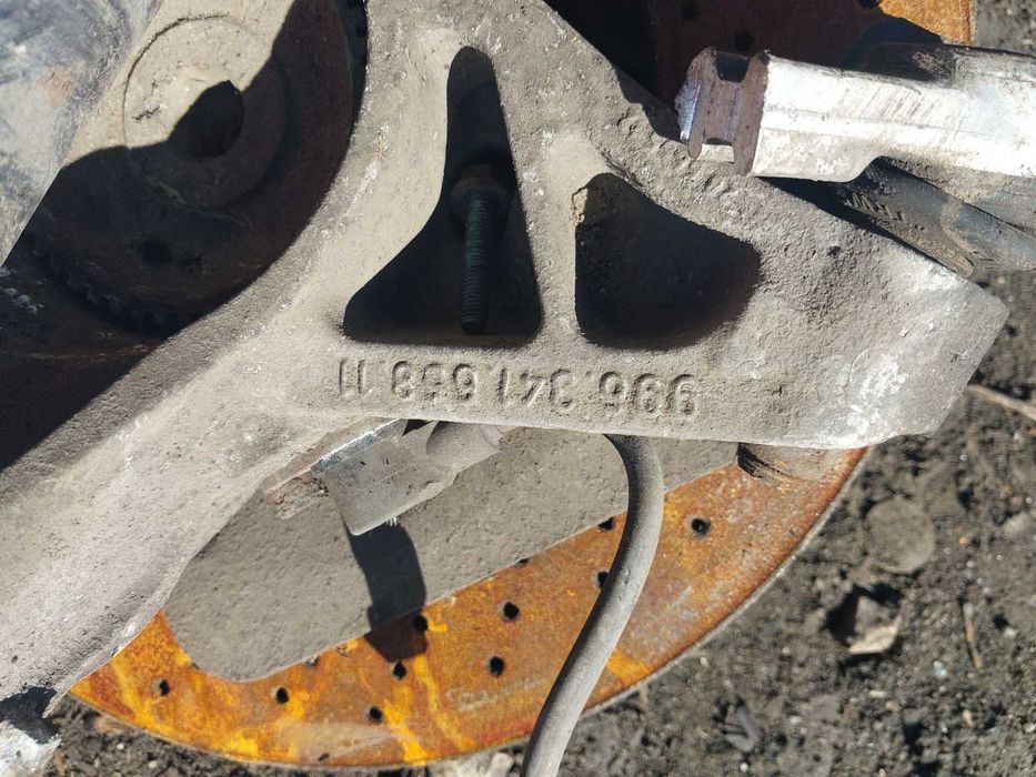 Zwrotnica prawa przod kpl porsche carrera 996 3.4 996--3416--5811