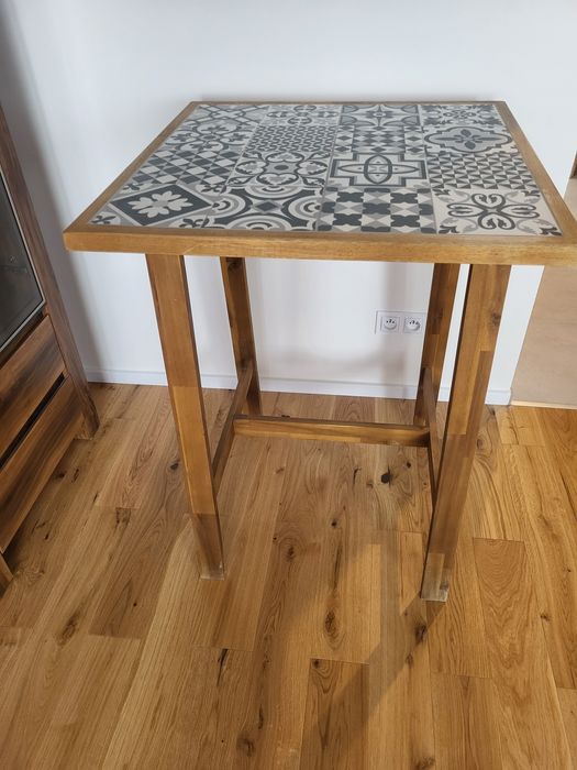 Stolik Azulejos drewno akacjowe