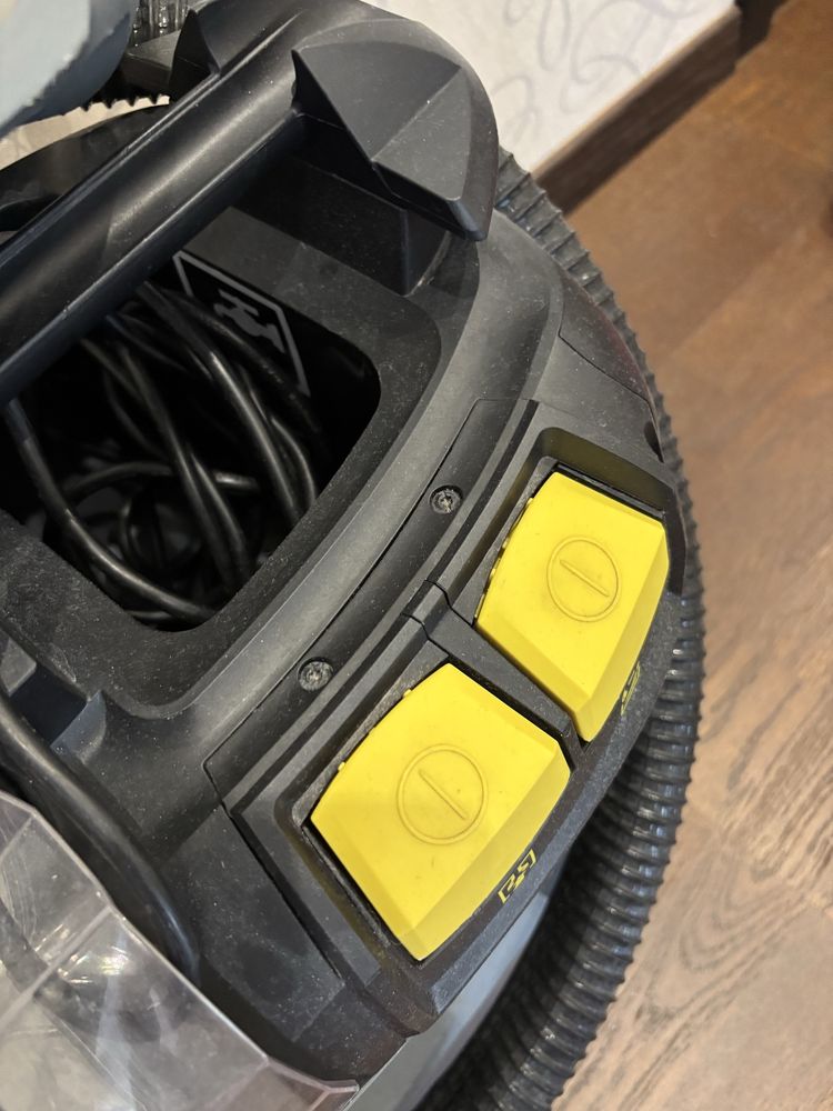 Оренда !!! Миючий пилосос Karcher Puzzi 8/1 для хімчистки