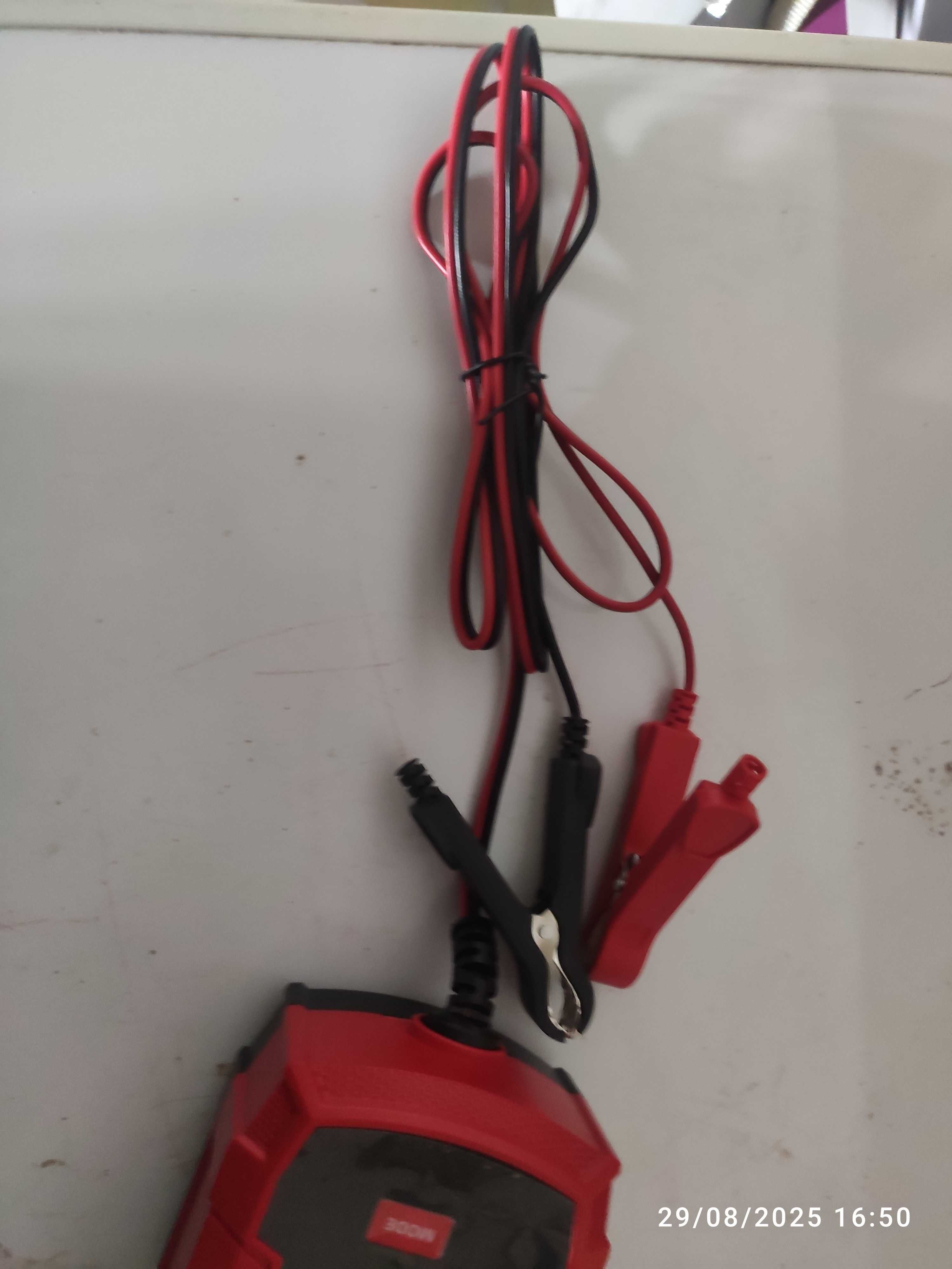 Carregador Einhell CE-BC 10 M
