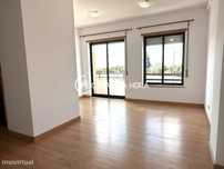 Apartamento T2 no Monte da Caparica