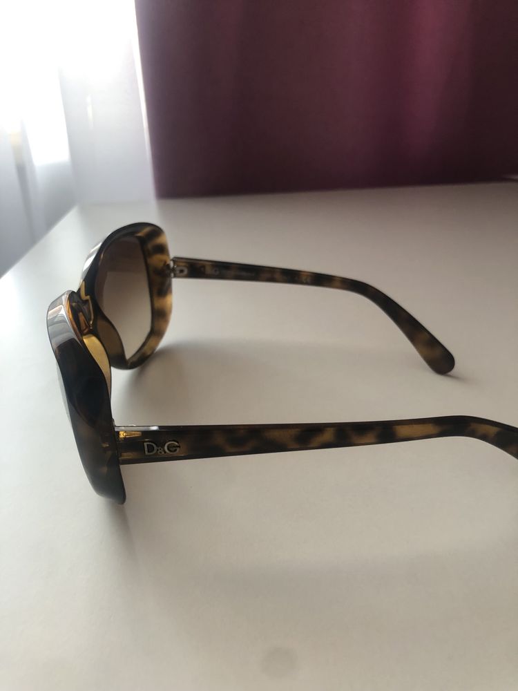 Сонцезахисні окуляри dolce gabana