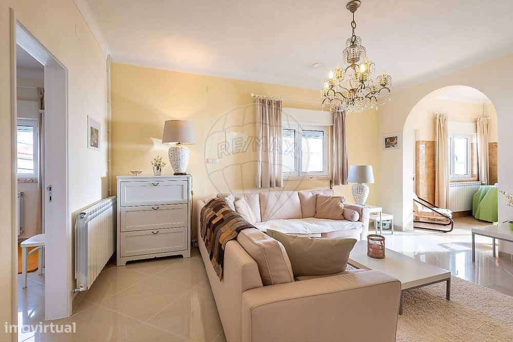 Moradia T4 para venda