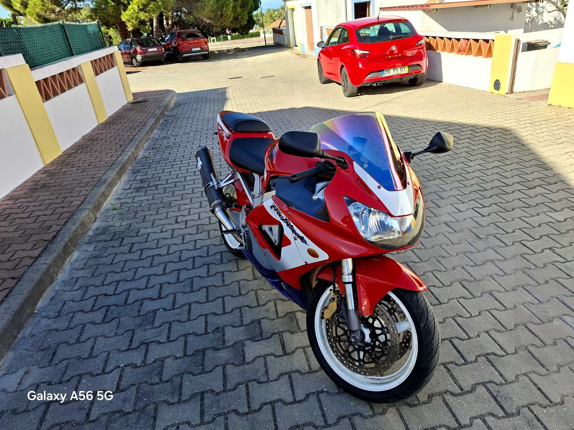 Segue para venda Honda Cbr 929rr