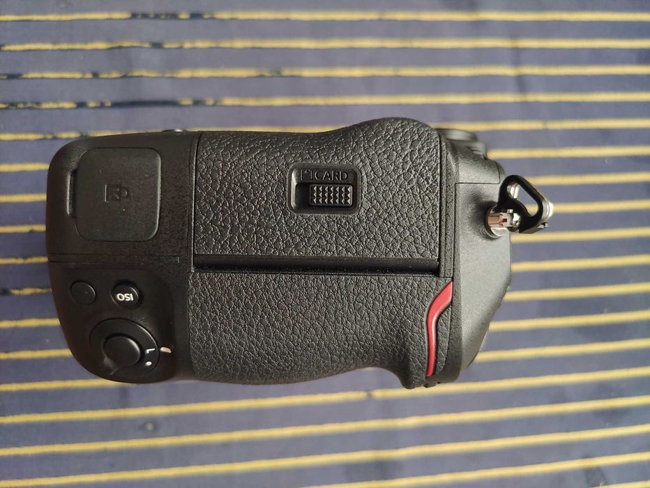 Nikon Z9 com duas baterias