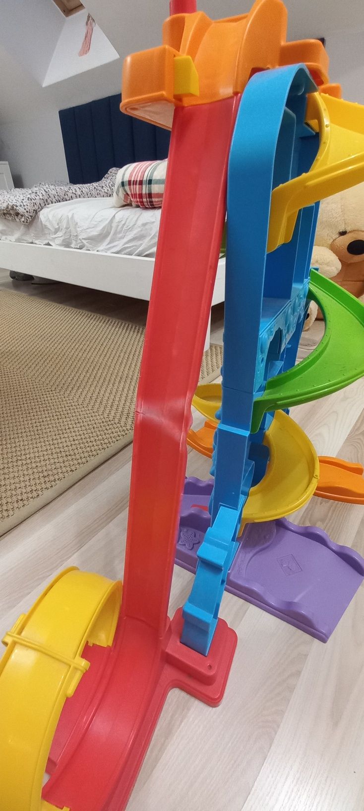 zjeżdżalnia dla samochodzików Fisher Price