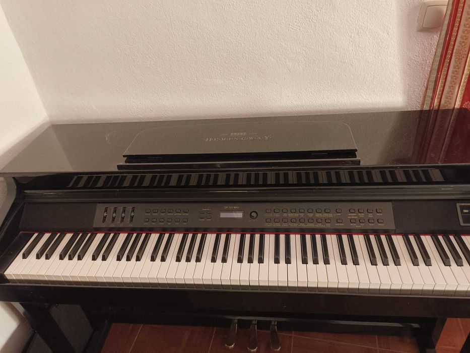 Piano Digital Hemingway DP-701 MKII