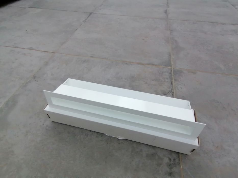 Grelha Tria Design Branca 400x60mm