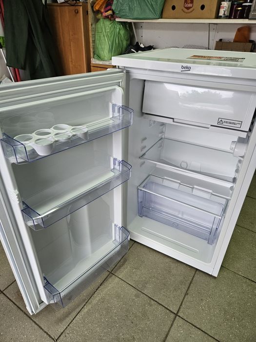 Lodowka beko niesprawna