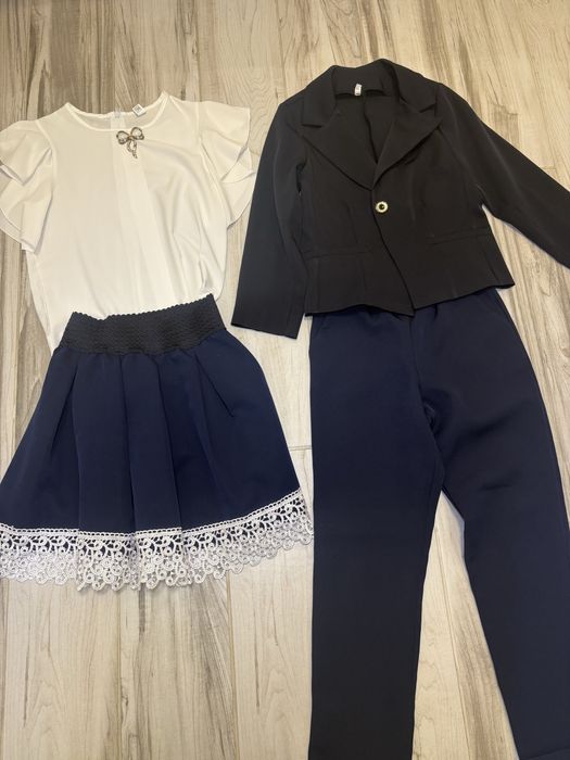 Костюм для дівчинки шкільний