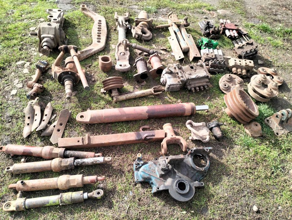 Редуктор угловой 1:2 Поперечина скоба Т-150 Р-80 РЭ-50 Привод НШ-10