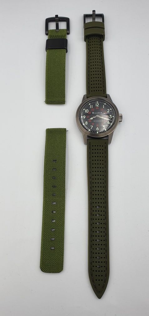 Bulova Military Hack Automatic - 38 mm - 2 paski quick release