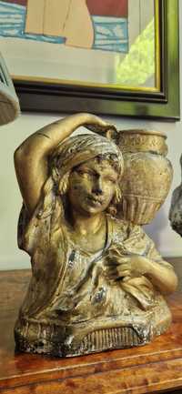 Rzezba kobieta z amfora Wlochy antyk dekor renesans mid century design