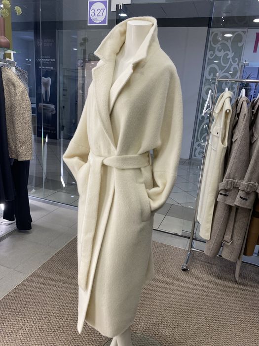 Пальто  нове,альпака,р 50-52 бренд Delcorso