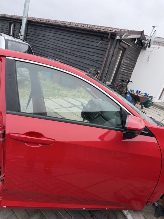 Sprzedam prawe drzwi przod tyl honda civic x