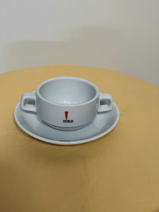 Pires de porcelana branca com decalque sobre o verniz - Qtd. 162 Und.