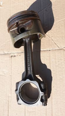 Rover 1.4 16V,korbowód z tłokiem