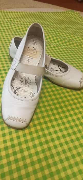 продам шкіряні літні черевикики