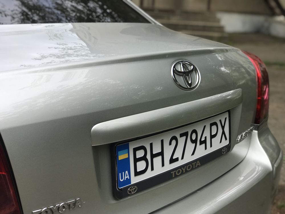 Продам Toyota Avensis