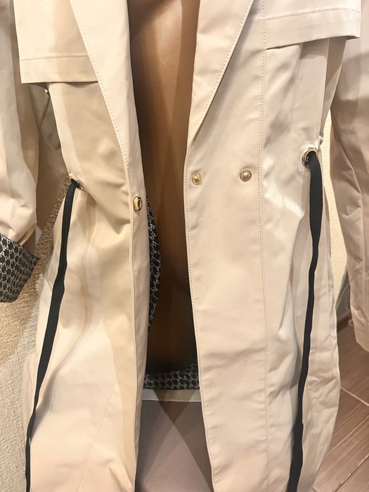 Брендовый женский тренч,пальто Mohito.