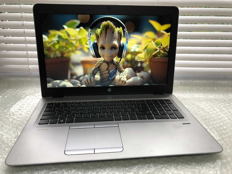 HP EliteBook 850 G3 15.6" Core i5-6200U DDR 8Gb SSD256 Ак ≈ 3г