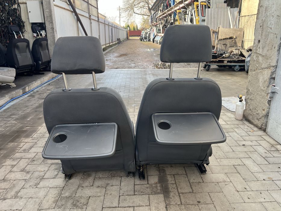 Продам сиденья на фольцваген тоуран идеал состаяние