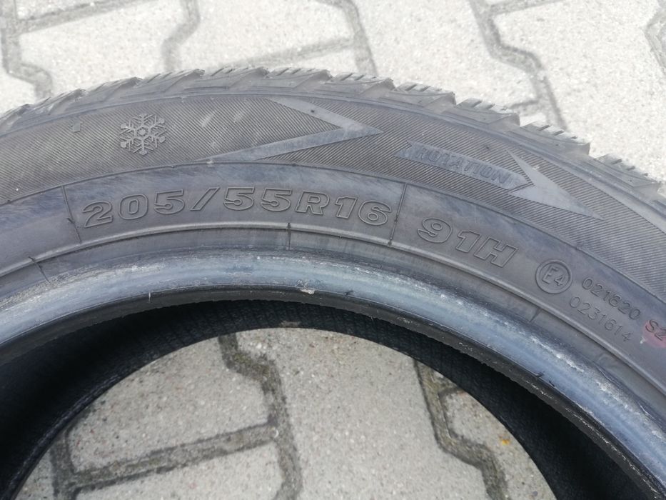 Opony zimowe 205/55/16