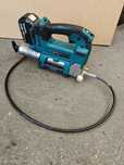 Smarownica Makita DGP180 plus bateria