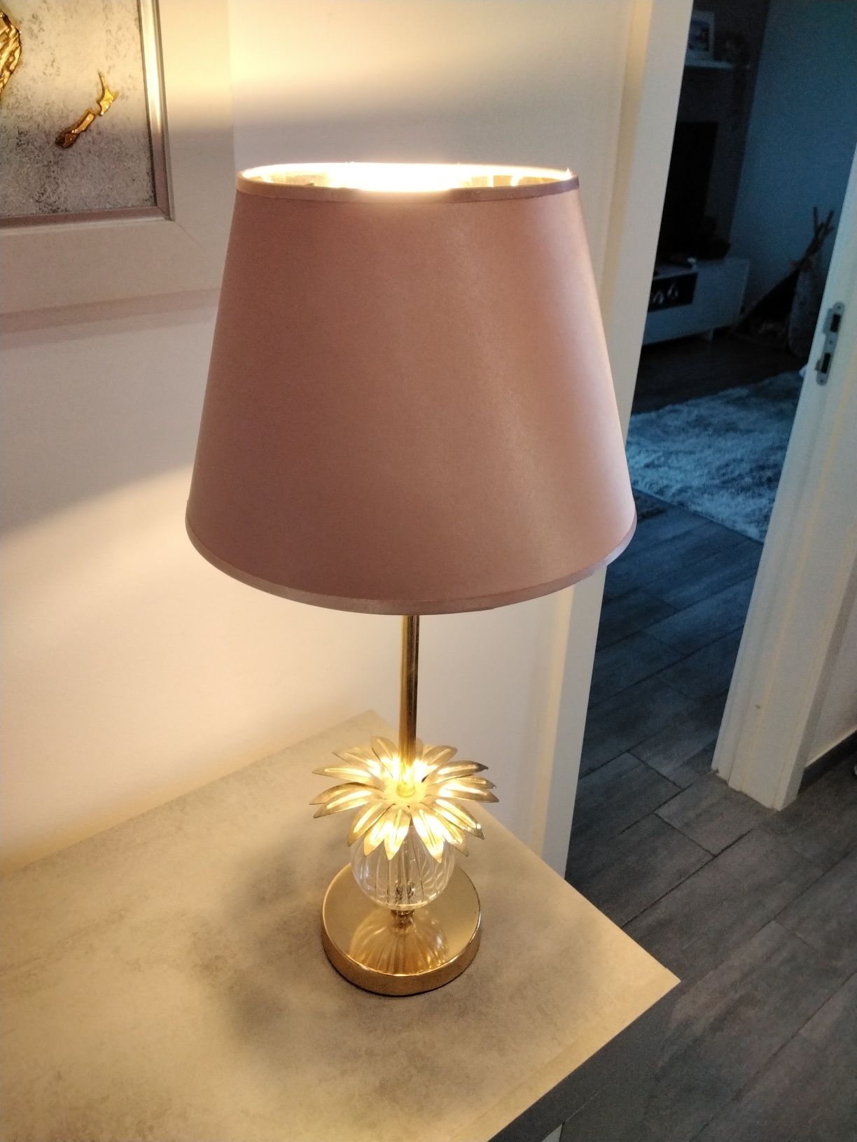 Candeeiro Rosa com Efeito Ananás