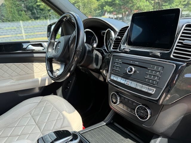 Mercedes-Benz GLS 350d, salon, I właściciel, faktura VAT 23%