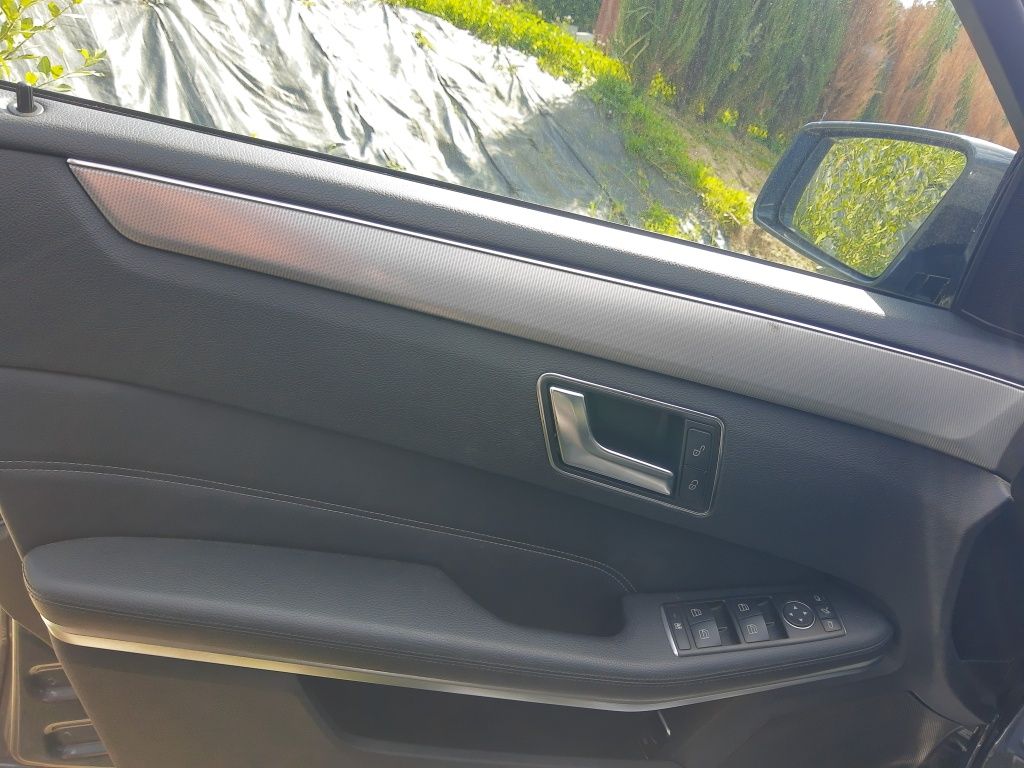 Mercedes E 220 Bluetec 135 tkm Avantgarde Biturbo 9G-tronic