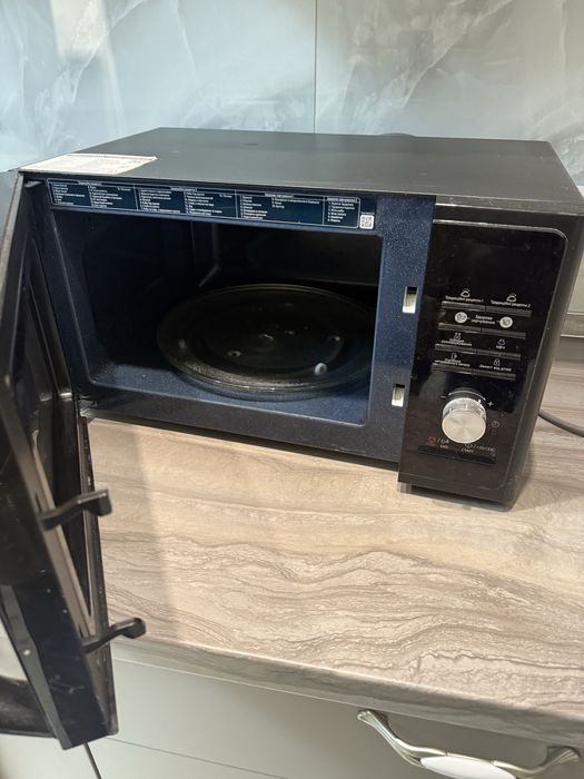 Микроволновая печь Samsung MS23F302TAS/UA