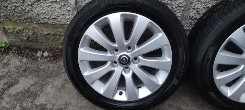 Диски opel r17 5/115 et44  dia 70.2  7j з гумою 225/50 17