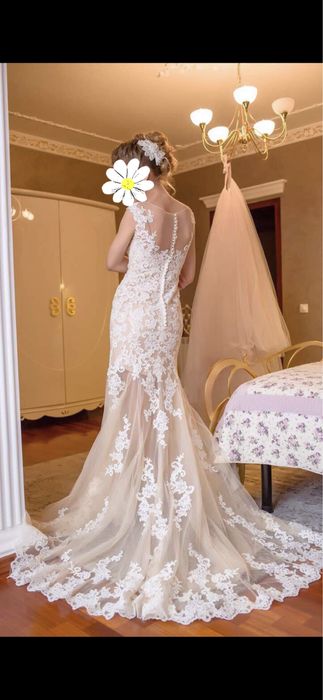 Свадебное платье со съемным шлейфом Lussano Bridal