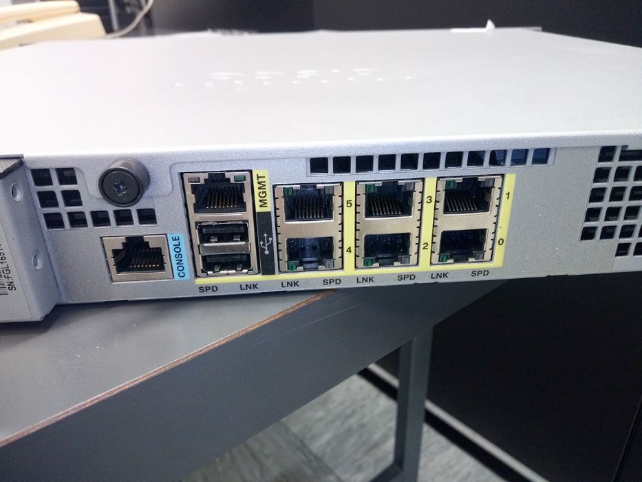 Firewall Cisco ASA 5512-X 1 U