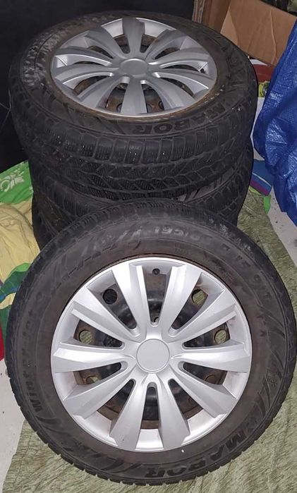 Opony zimowe 195/65 R15 dobry bieżnik, najtaniej