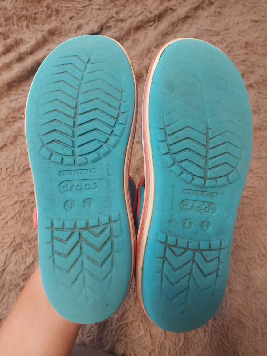 Босоніжки крокс crocs j1