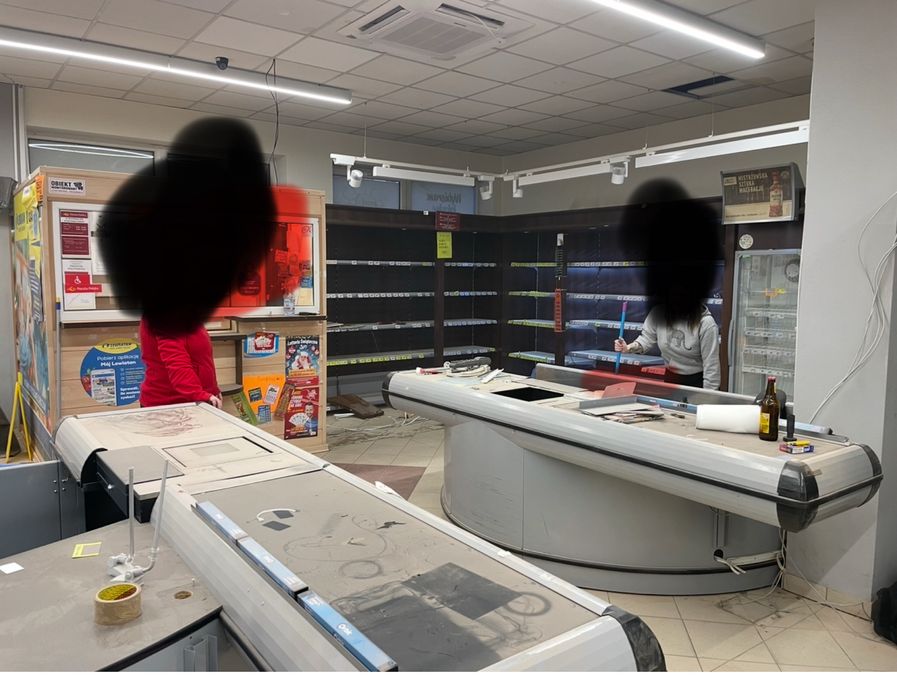 Boks kasowy lewy i prawy