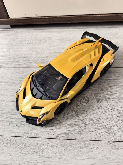 Duże Lamborghini